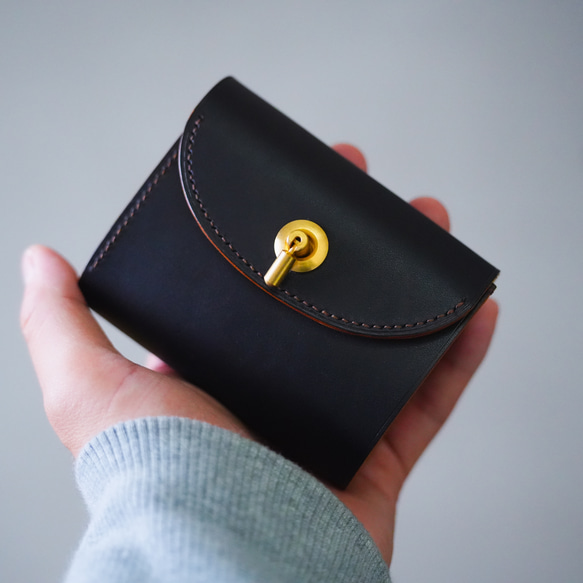 ※数量限定 flap mini wallet [ 茶芯ブラック ] オコシ金具 ver. ミニ財布 コンパクトウォレット 8枚目の画像