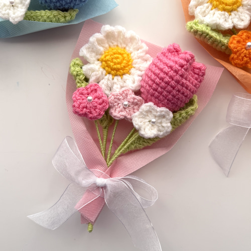 人気No. 1 チューリップとデイジーのミニブーケ 枯れない花 毛糸の花束