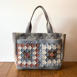 花のアップリケのパッチワークキルトバッグ トートバッグ lilla＊ 通販