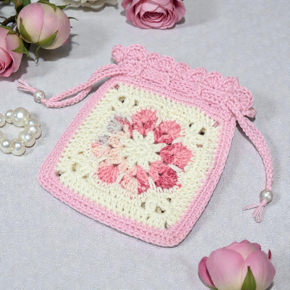 Spring Bloom Granny Pouch かぎ針編みフラワーモチーフ春色巾着小物