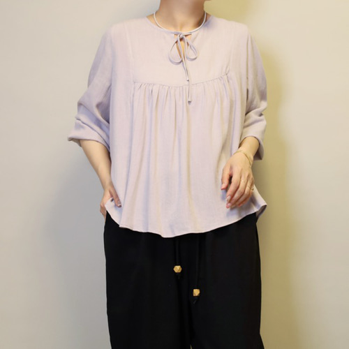 送料無料3日以内発送】春夏活躍/大人可愛い2way綿麻ギャザーブラウス