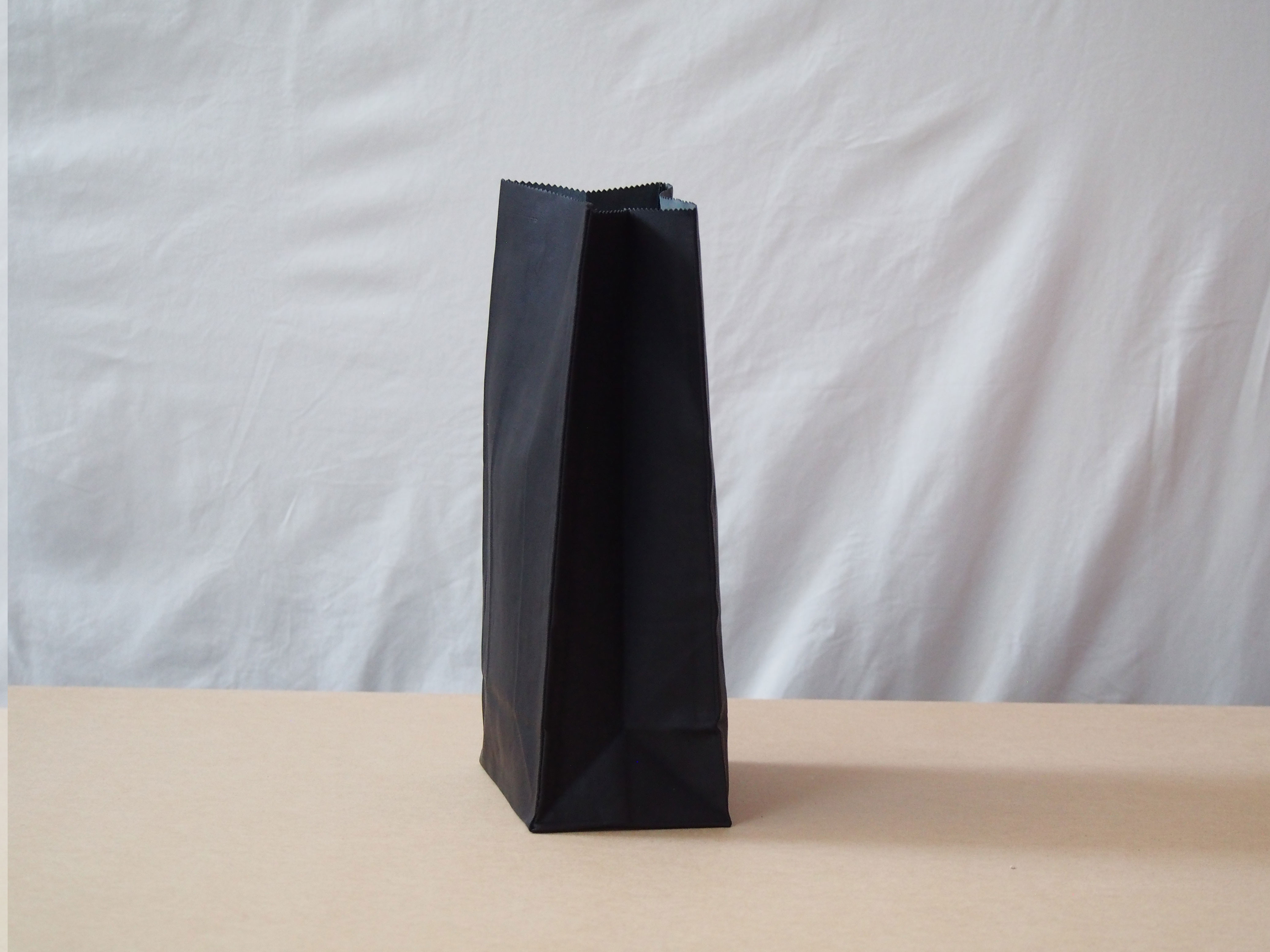 Craftシリーズ　革の紙袋 M　クロ