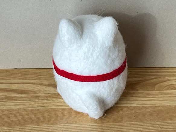たまご型猫(白)(大)置物 6枚目の画像