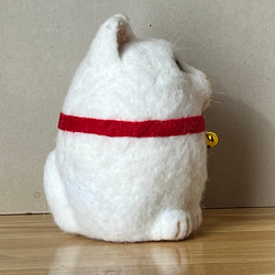 たまご型猫(白)(大)置物 3枚目の画像
