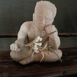 鬼に花束 木彫 置き物 彫刻 nanashimono 通販 20761861｜Creema