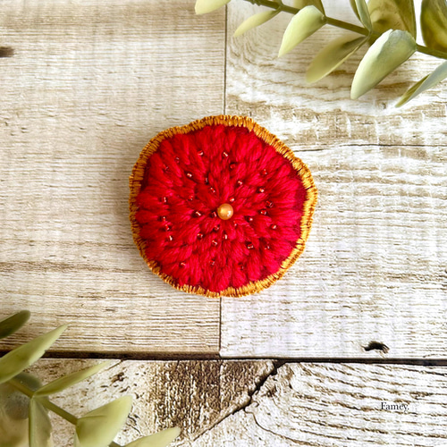 大人かわいい手刺繍ダリアのブローチ ビーズ flower dahlia ブローチ