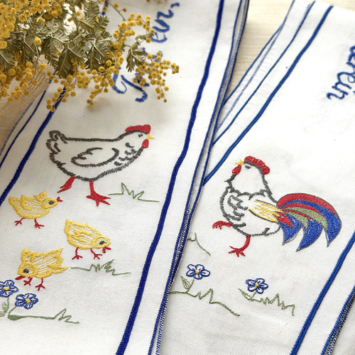 ドイツヴィンテージリボン 鶏とひよこの刺繍カーテンタッセル撮影小物