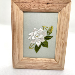 【未使用品】木製　花刺繍フレーム 置物 magnet フラワーフレーム SPECIMEN FRAME 30×30cm 木製 フレームのみ