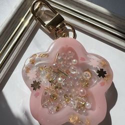 15 桜の花シェイカー ピンク グラデーション キーホルダー ゆっちー