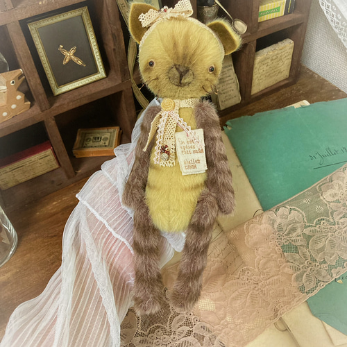 ブロカントなテディキャット｜アンティーク風 猫のアートドール