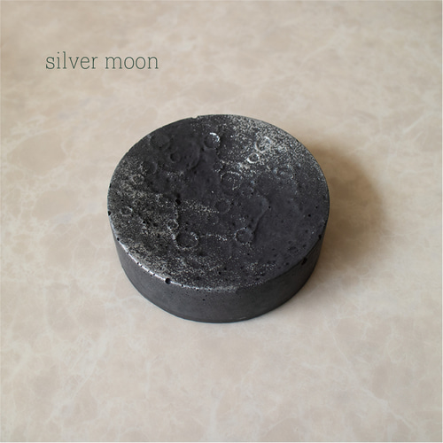 midnight moon stone | 夜半月のアロマストーン《香るインテリア