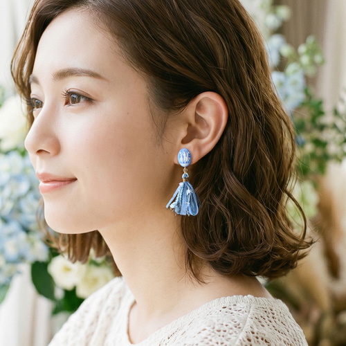なつ 水色カメオとタッセルピアス/イヤリング イヤリング