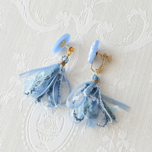 なつ 水色カメオとタッセルピアス/イヤリング イヤリング