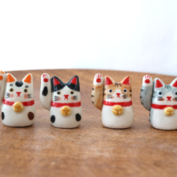 猫置物　陶器　作家　新品　　花猫 　招き猫 リサラーソン招き猫 置物 陶器製 花模様 - メルカリ