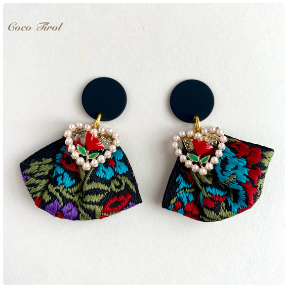 ハートチャーム×花柄ジャガード ピアス／イヤリング ◇ヴィンテージ