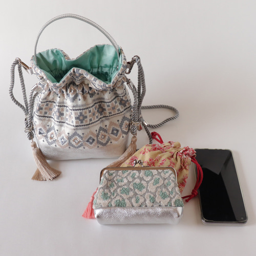 インド刺繍と牛革レザーの2way 巾着ミニバッグ ショルダー WHITE 巾着
