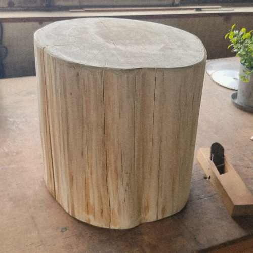 【SALE！】岐阜｜天然アロマ｜ひのきの切株テーブル｜幅36cm｜ 特大 SALE！】岐阜｜天然アロマ｜ひのきの切株テーブル｜幅36cm｜ 特大