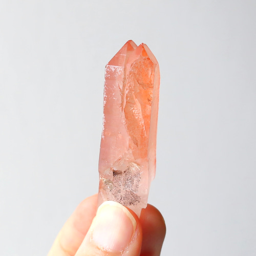 ディープピンクレムリアンシード 天然石 水晶 鉱物 一点物 クォーツ クリスタル ディープピンクレムリアンシード 天然石 水晶 鉱物 一点物 クォーツ