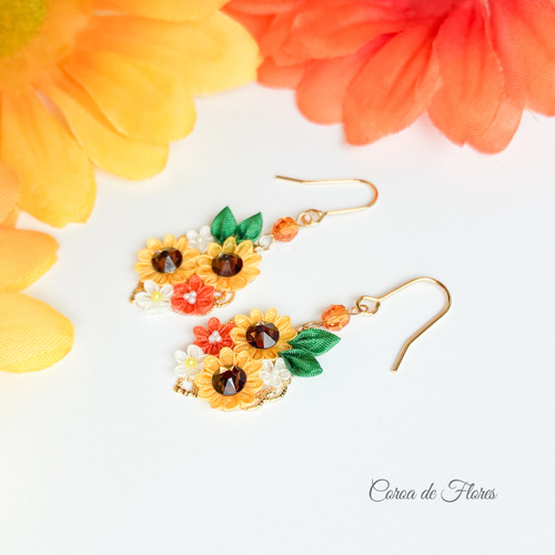 ひまわりの花束ピアス/イヤリング つまみ細工 正絹羽二重 シルク