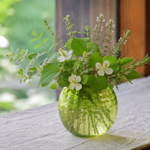 ワッフル丸花瓶～ライム～～ 一輪挿し・花瓶・花器 甲山ガラス工房