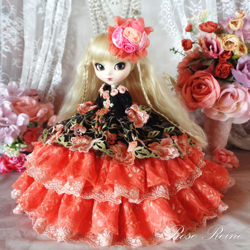 ベルサイユの薔薇 花の女王 大人の甘さ香るコーラルオーバーフリルドールドレス ベルサイユの薔薇 花の女王 大人の甘さ香るコーラルオーバーフリル