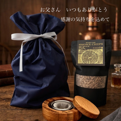 秩父のウイスキー蒸留所の熟成樽でできたスモーカーとスモークチップの