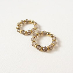 Smokey quartz and metal beads, tiny hoop earrings 夾式耳環 第3張的照片