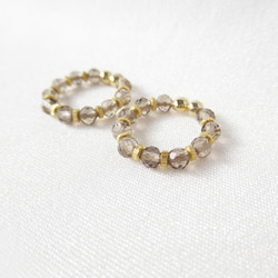 Smokey quartz and metal beads, tiny hoop earrings 夾式耳環 第2張的照片