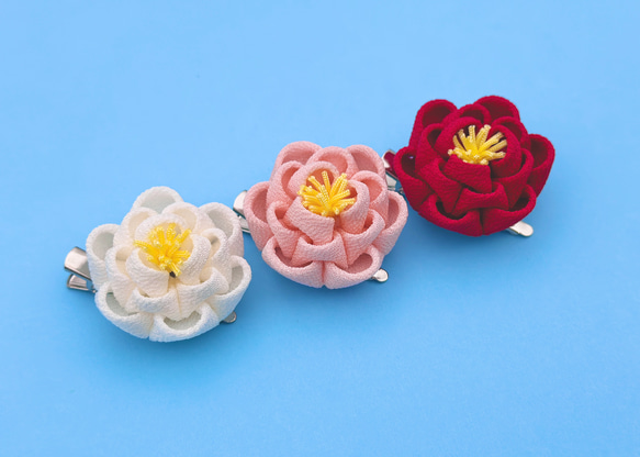 椿 凛と一輪咲き ✳︎ 椿の髪飾り ✳︎ 白 ピンク 赤/ つまみ細工 成人