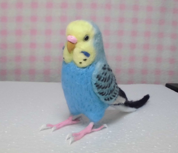 ほぼライフサイズ♪ セキセイインコ レインボーオパーリンスカイブルー 羊毛フェルト　鼻の色変更可能　受注作成　羊毛インコ 1枚目の画像