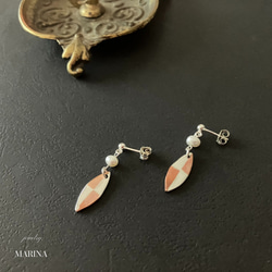 {真珠} two colors OVAL ピアス 2枚目の画像