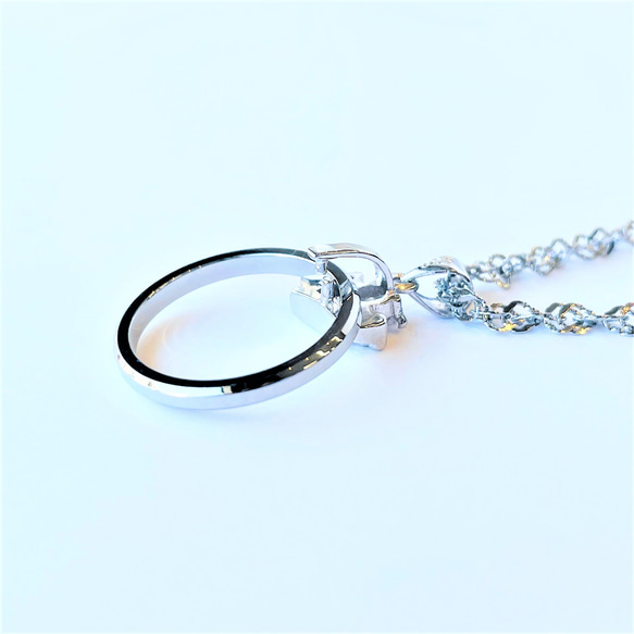 【蝶々タイプ】指輪をネックレスにできる♪* リングホルダー と 選べる ネックレス チェーン 付き シルバー プレゼント 6枚目の画像