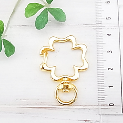 ひまわり＆四つ葉クローバーの小さなキーホルダー＊花 向日葵