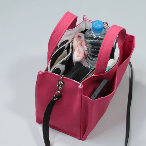 コンパクトバッグの中に北欧スタイルと収納力をソリューションした2way帆布ショルダー【Packet】珊瑚桜 5枚目の画像