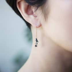 彩虹般的流星耳環，以黑珍珠製成～Shooting Star 第3張的照片