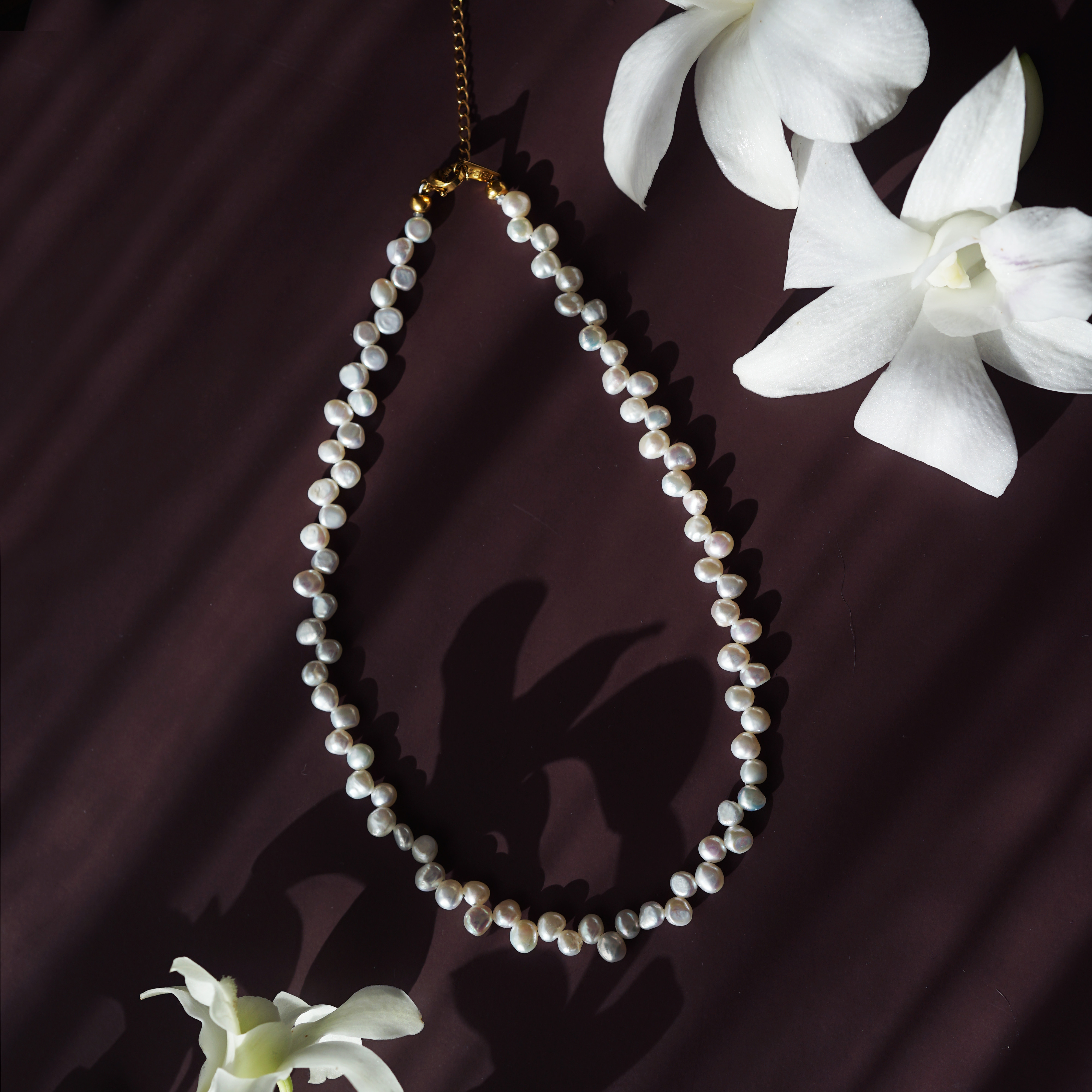 真珠の花飾りネックレス・32~44cm・チョーカー可サージカルステンレス　～花冠（はなかんむり）