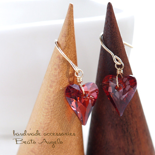 ◇◇K14GF スワロフスキー 6240のピアス(p-006) Cレッドマグマ ハート