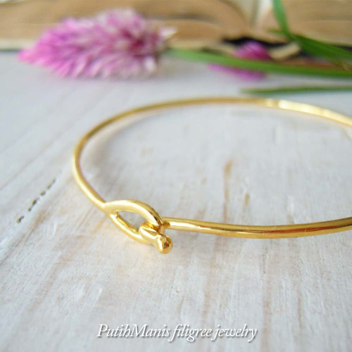 極細バングル・フックタイプ ゴールド (b-08-g) バングル・リスト