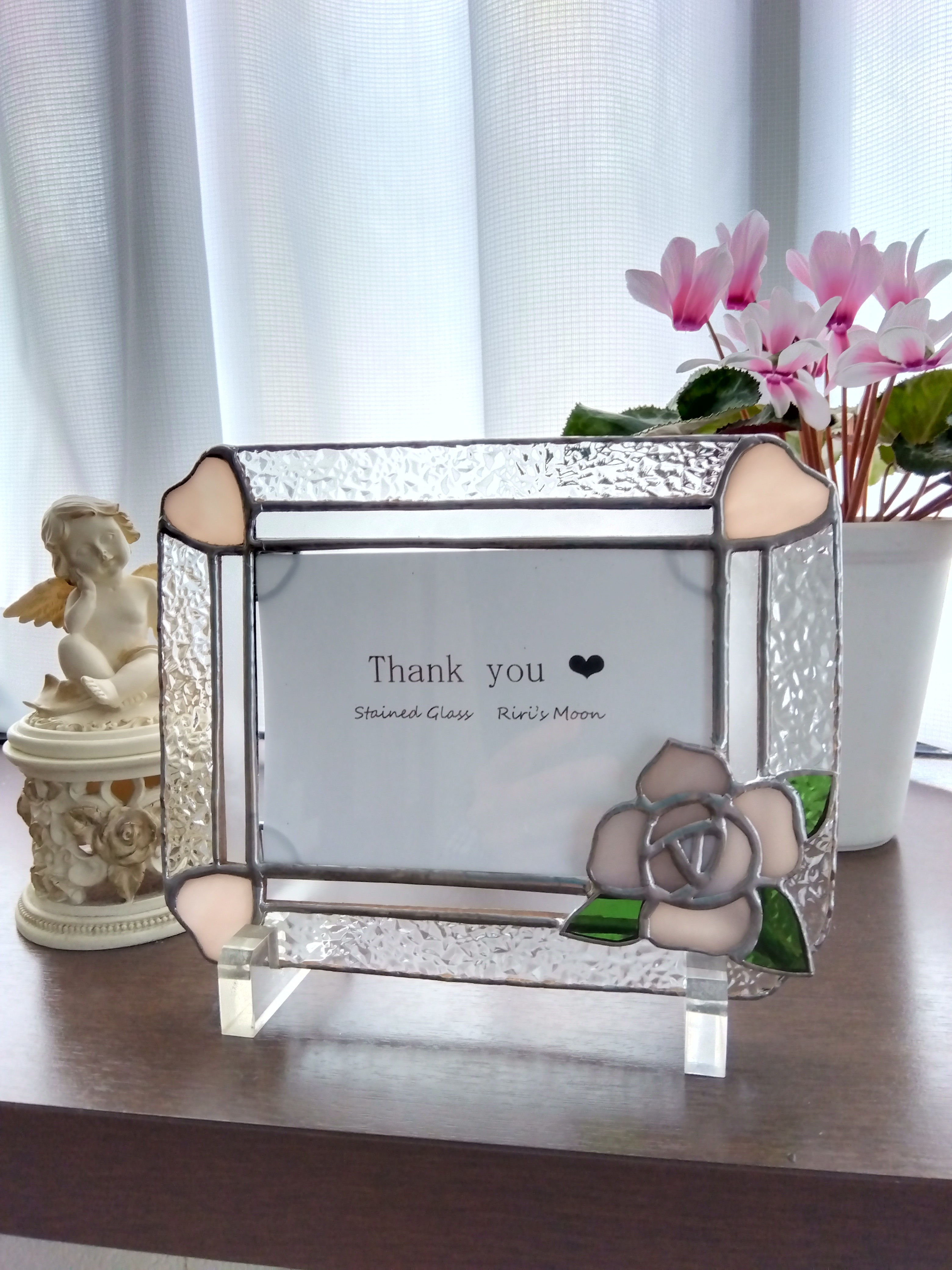 ステンドグラス◇フォトフレーム◇ピンクの薔薇＆♡ フォト