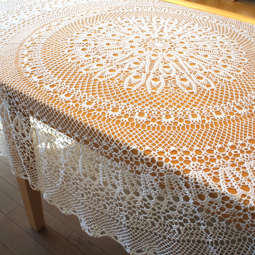 No.123【再販】手編みレース 華やかラウンドテーブルクロス 送料無料