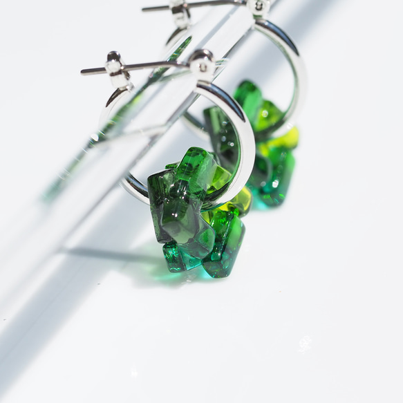 Glass Warp「Warp [祖母綠]」圈形耳環/耳環[金屬配件可供選擇][客製]&lt;&lt;免運費&gt;&gt; 第3張的照片