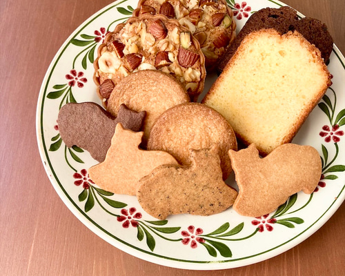 おまとめ専用　フェーブ　アルザスのお菓子　タルト　ピエロ　なぞなぞの本 フランス焼き菓子ギフト(S)人気のタルト入り☆お友達への