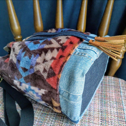 オルテガ柄ボア生地×デニムリメイク 巾着型ショルダーバッグ