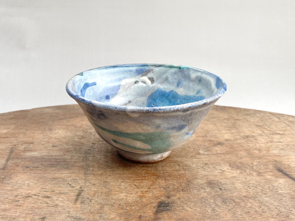 長石釉と青釉の流れ　茶碗 4枚目の画像