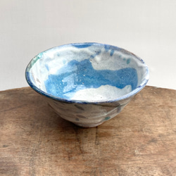 長石釉と青釉の流れ　茶碗 5枚目の画像