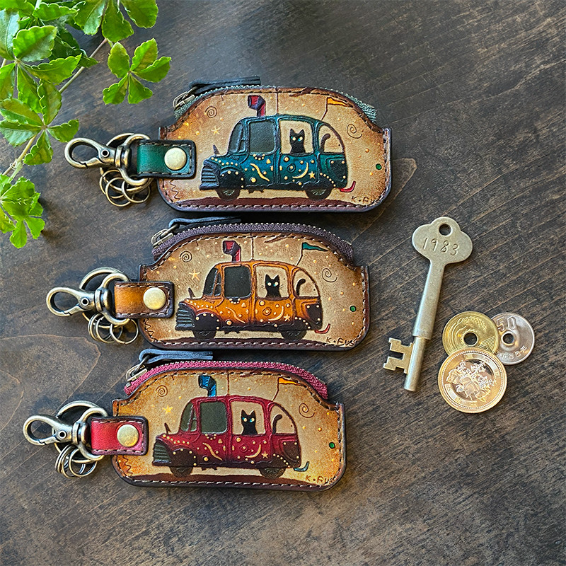 ネコキー小銭入『車に乗って』