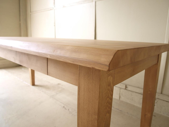 ダイニングテーブル 無垢 引出４杯 モミの木 横180ｃｍ 無垢板 024 宮崎 無垢家具 モミの木家具 7枚目の画像