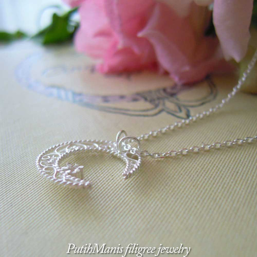 アンティーク風に表現した・三日月と星のネックレス シルバー (fil21