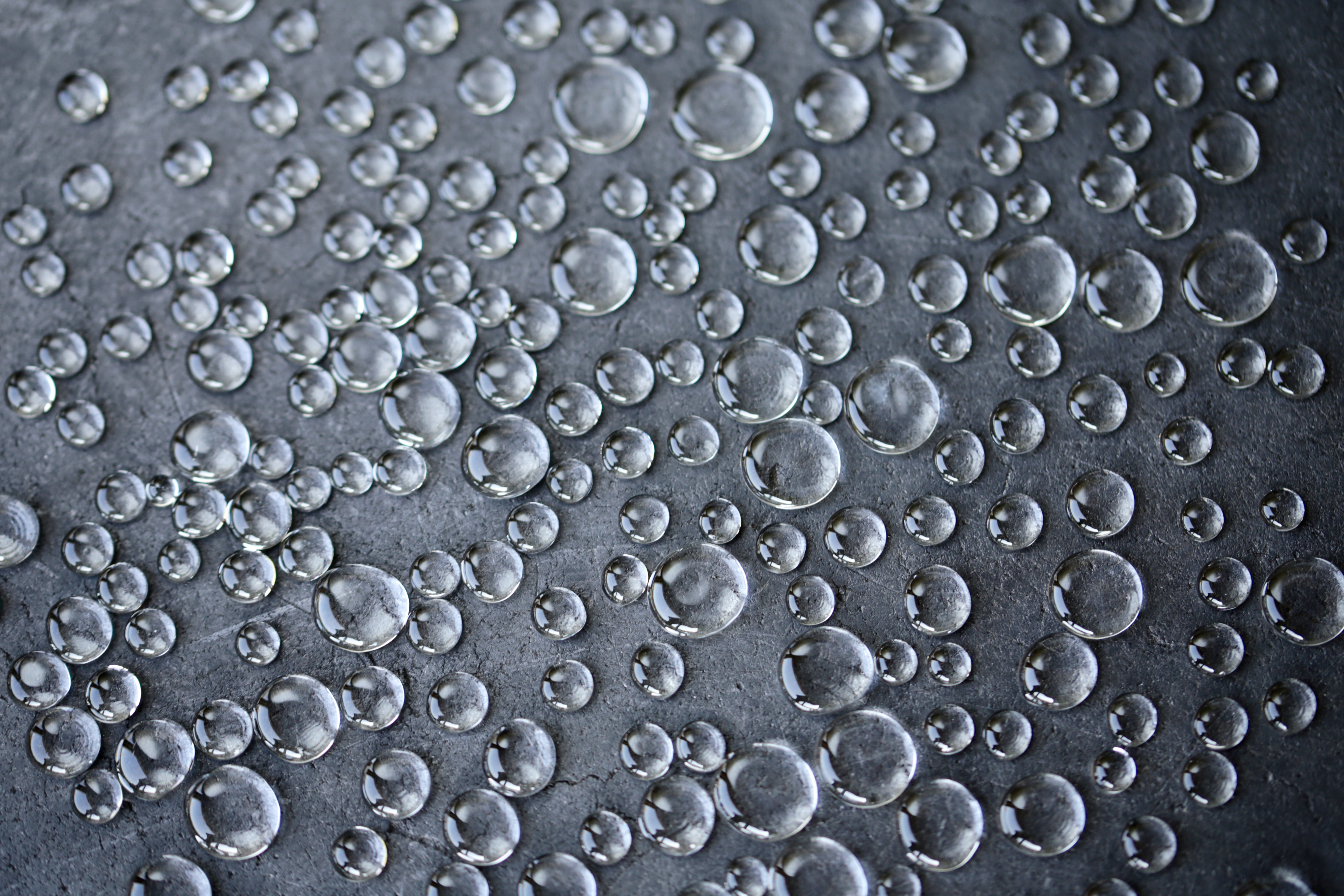水滴 -water drops- 25粒 Art object 立体・オブジェ ウルグル