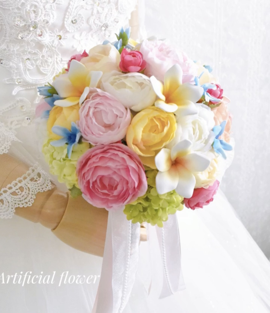 再々販・プルメリアとMIXラナンキュラスのクラッチブーケ3点セット（ウエディングブーケ造花） 19,800円